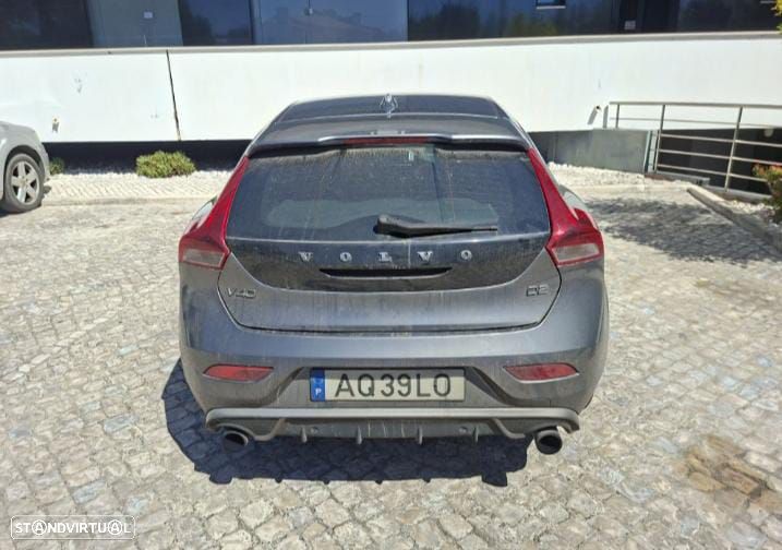 Volvo V40 2.0 D2 R-Design - 2