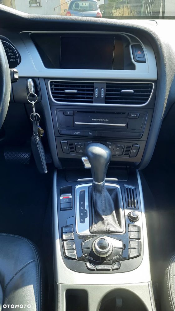 Audi A4 Limousine - 7