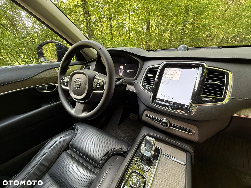 Volvo XC 90 T8 AWD Plug-In Hybrid Plus Dark 7os - 6