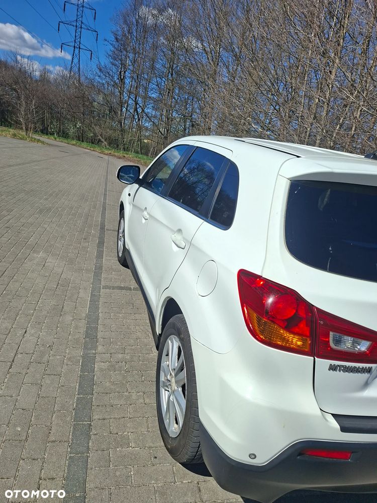Mitsubishi ASX 1.6 Inform - 9