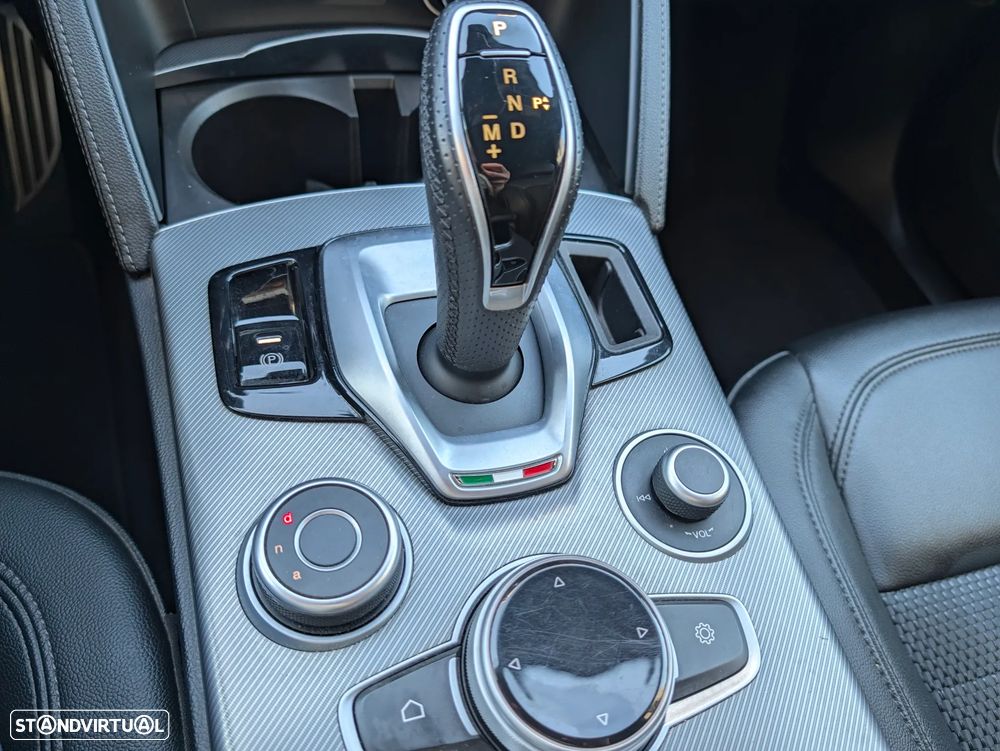 Alfa Romeo Stelvio 2.2 D Sprint AT8 - 28