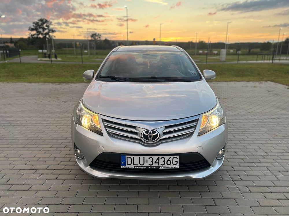 Toyota Avensis 2.0 D-4D Comfort - 11