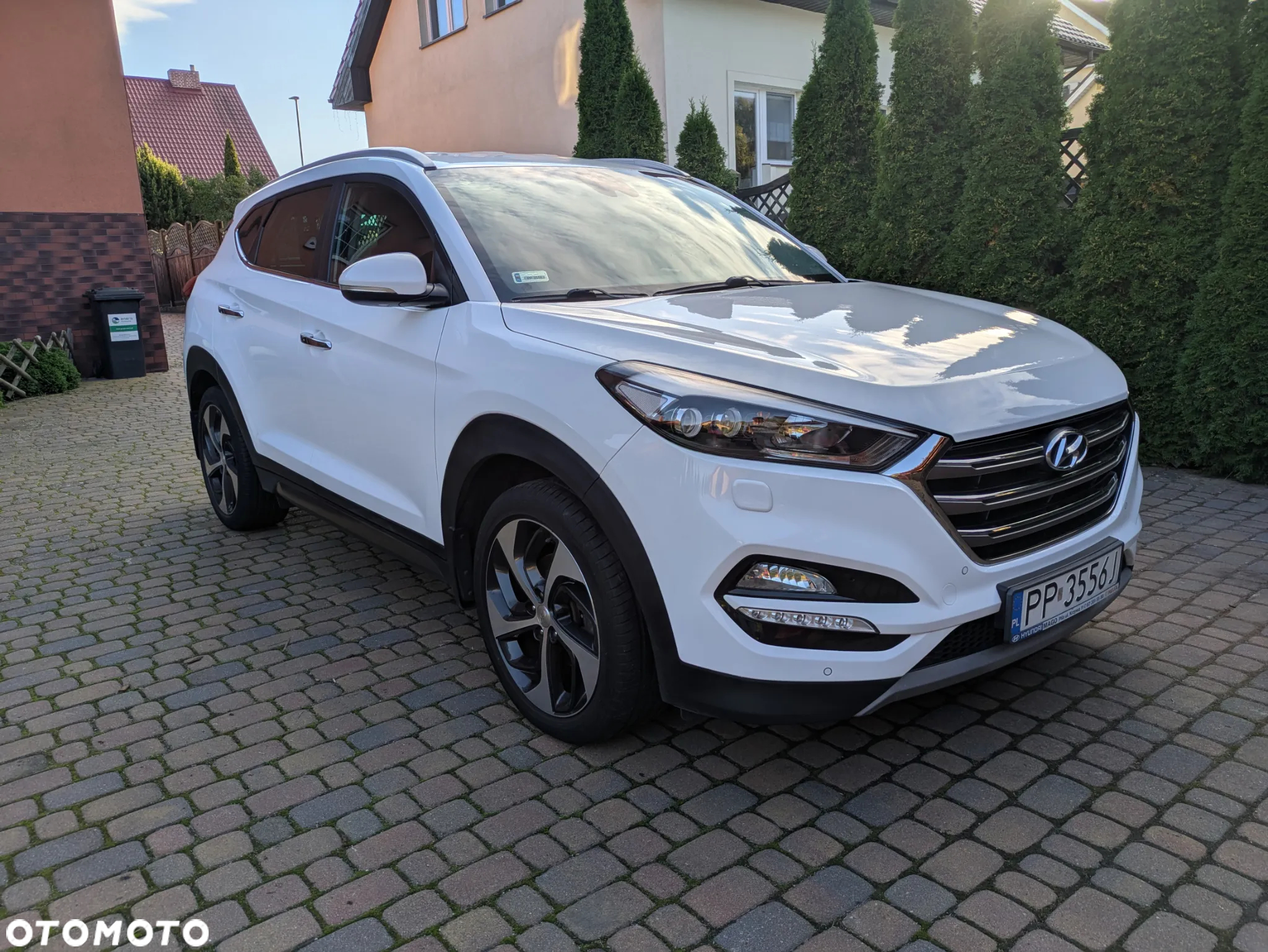Hyundai Tucson - 2