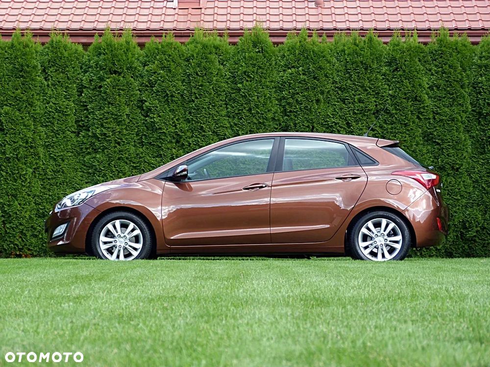 Hyundai i30 1.4 Fifa World Cup Edition - 10