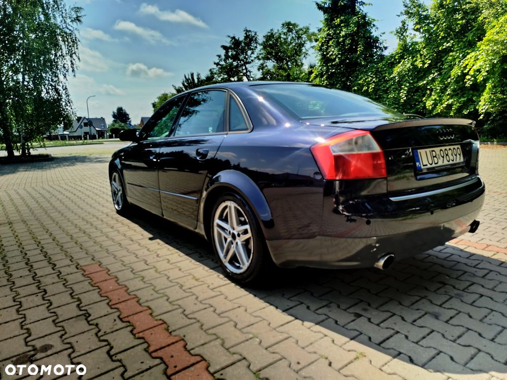 Audi A4 Avant - 1