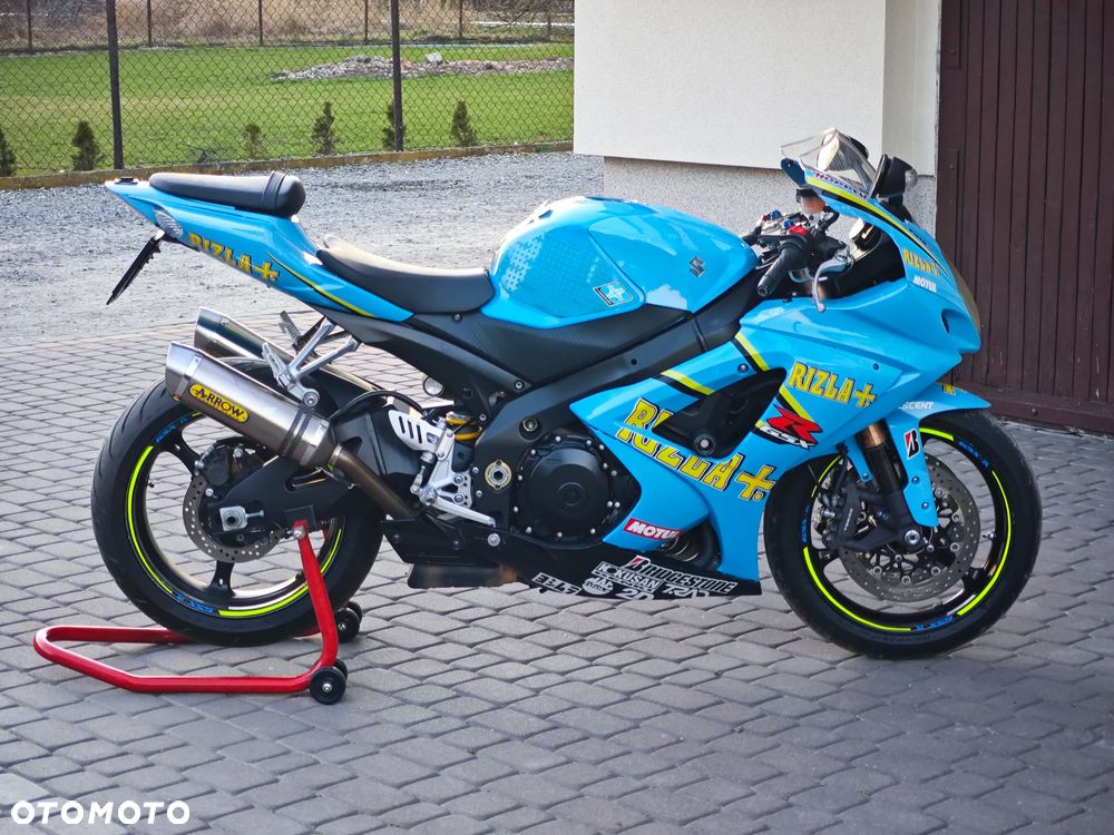 Suzuki GSX-R - 6