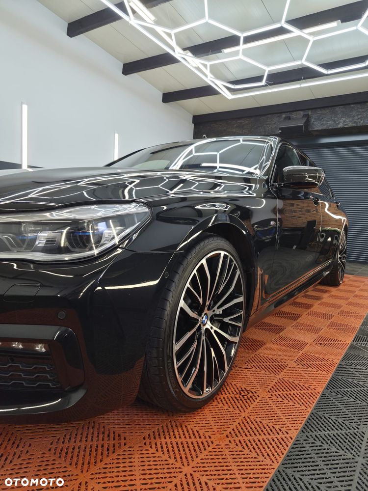 BMW Seria 7 750Li xDrive - 4