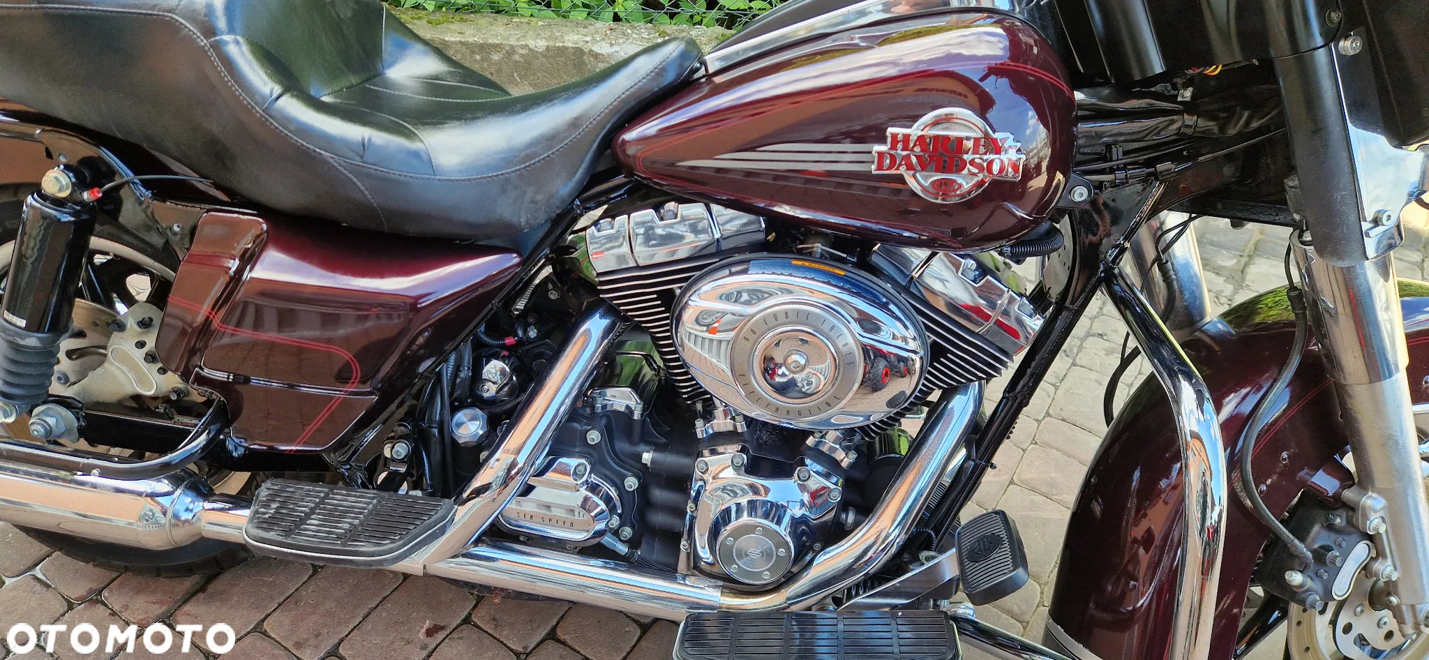 Harley-Davidson FLH Electra Glide - 19