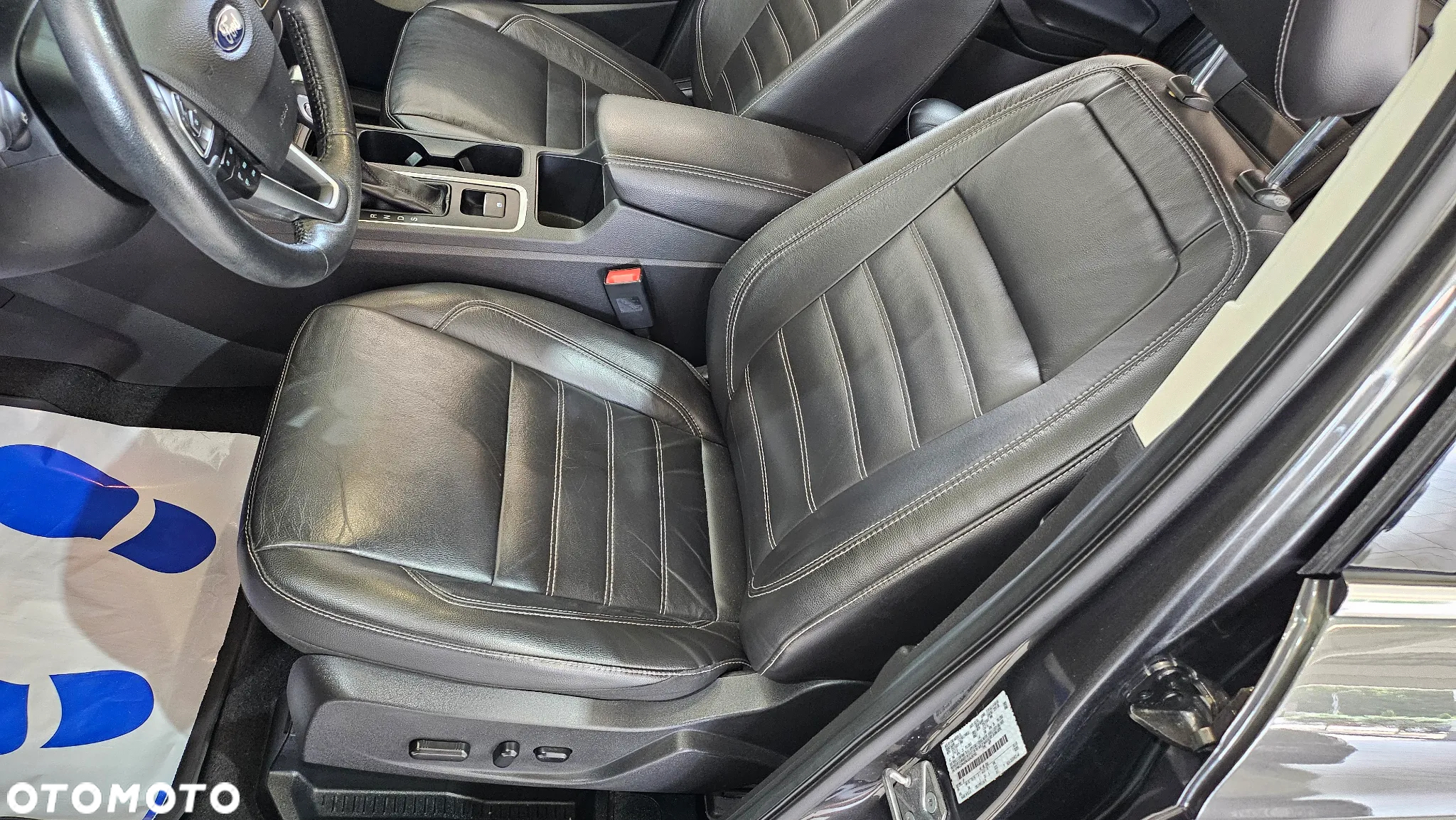 Ford Kuga 1.5 EcoBoost AWD Titanium ASS - 24