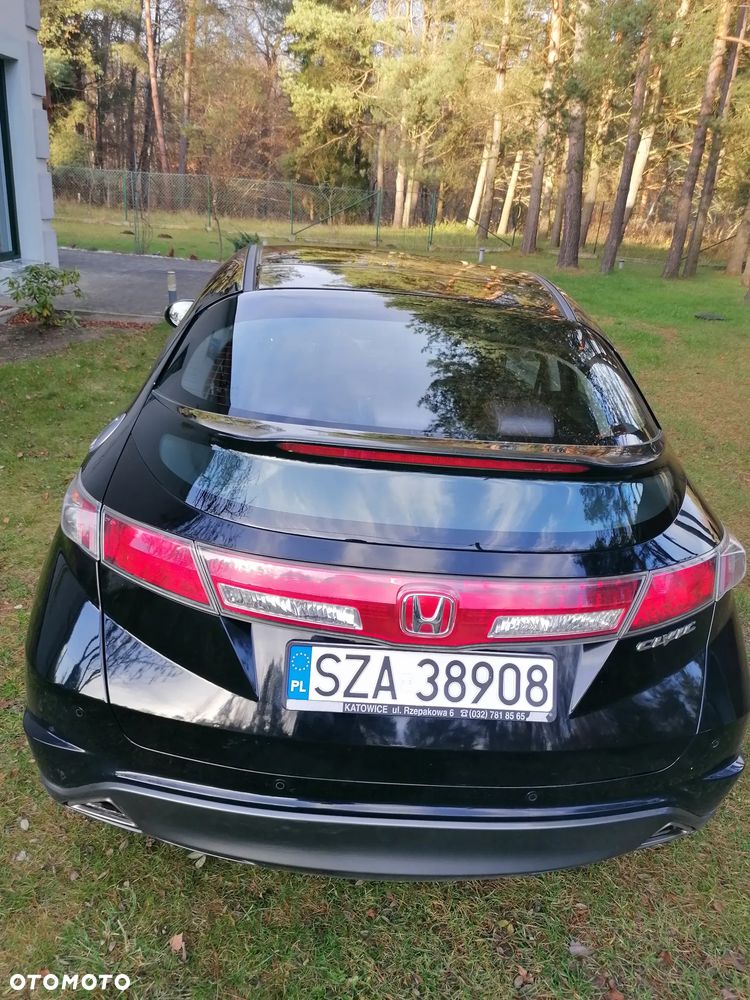 Honda Civic 1.8 Executive NAVI - 6