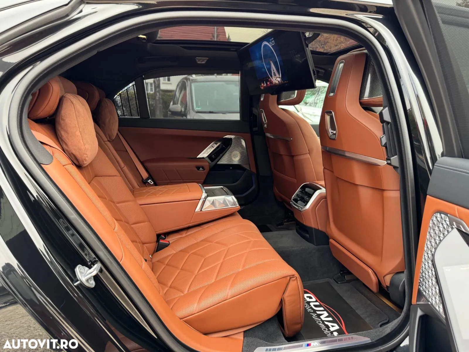 BMW Seria 7 740d xDrive MHEV - 19