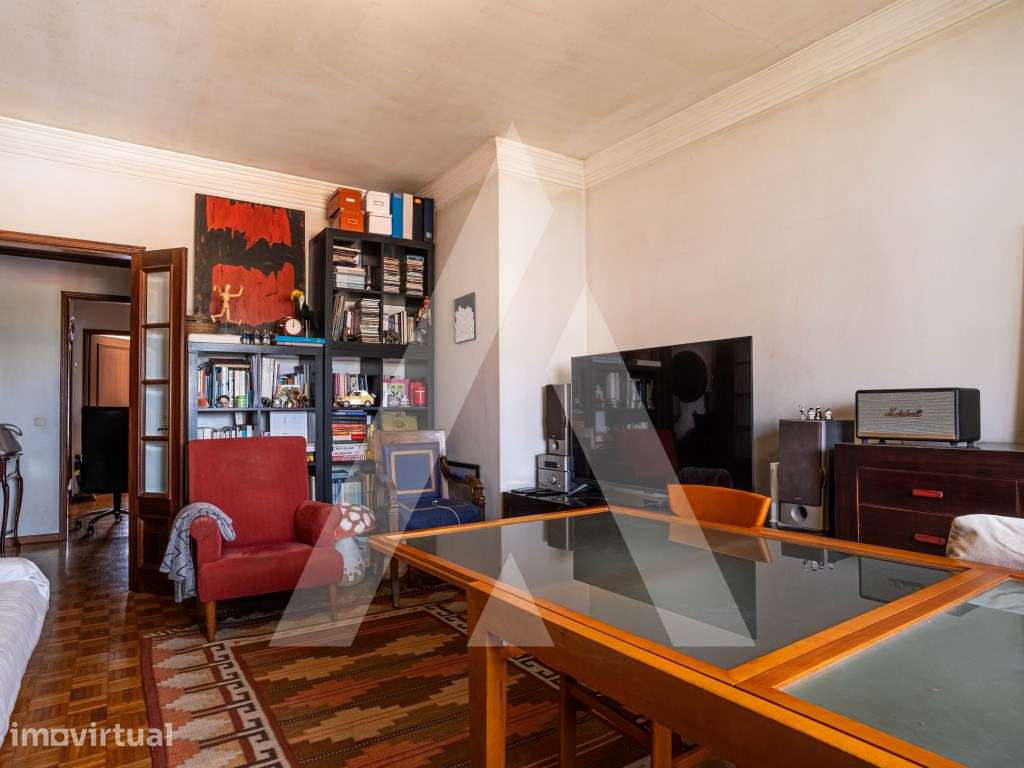 Apartamento T2 Barrocas! Excelente iluminação natural! - Grande imagem: 4/32