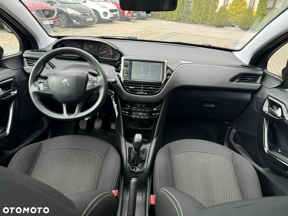 Peugeot 208 82 VTI Allure - 14