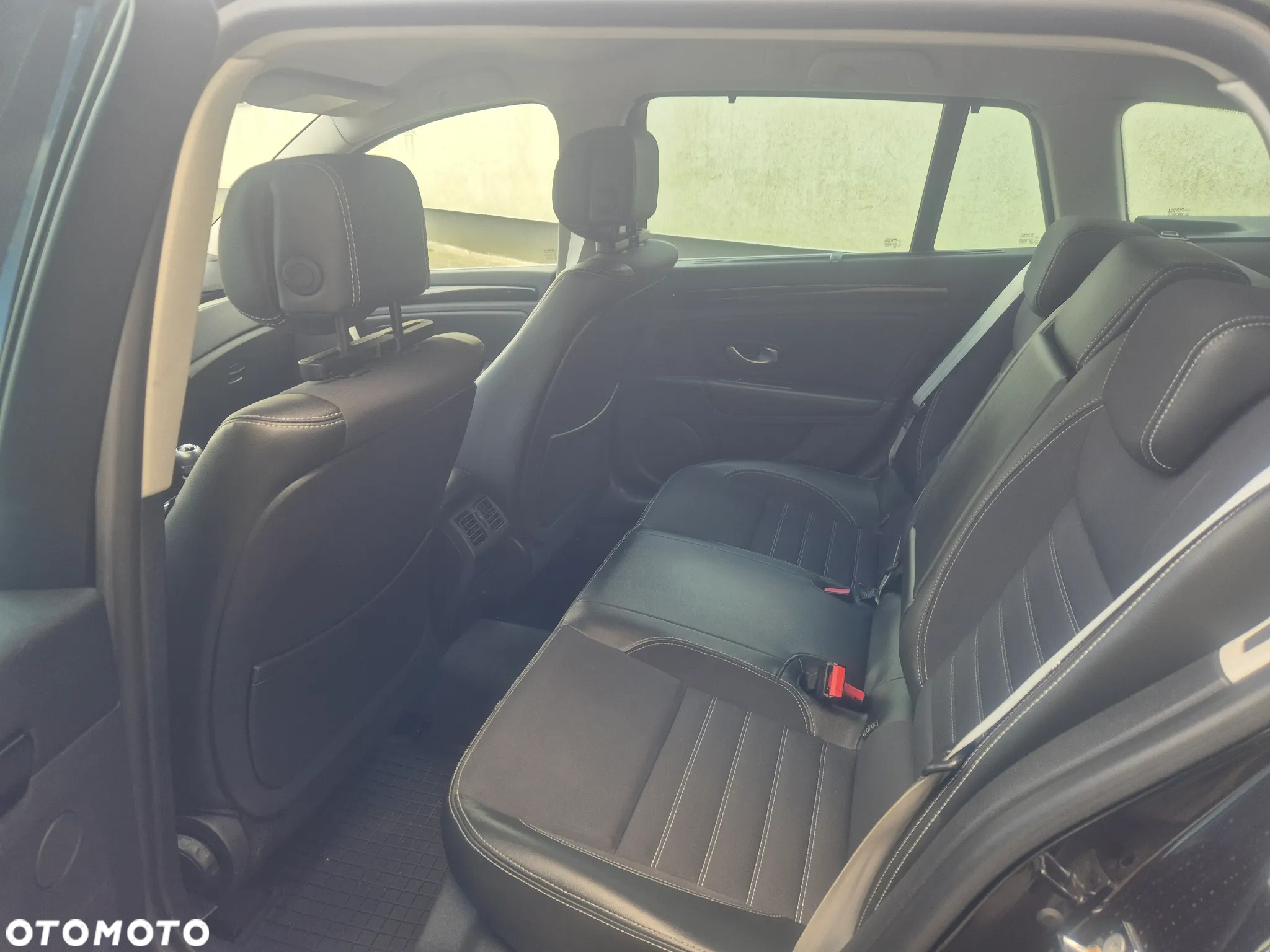 Renault Laguna 2.0 dCi Bose Edition - 33