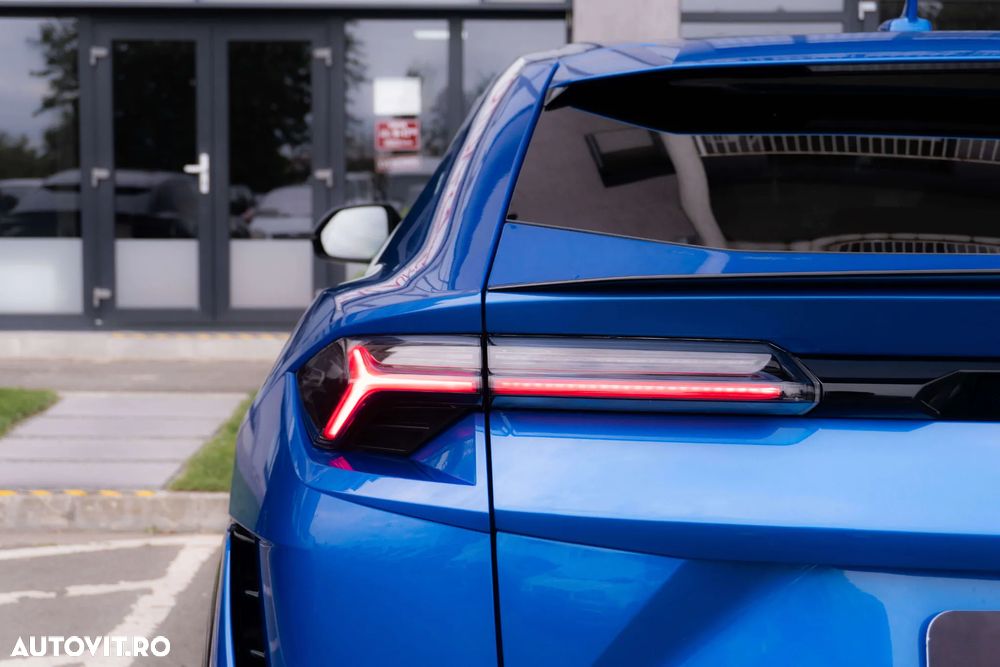 Lamborghini URUS - 14