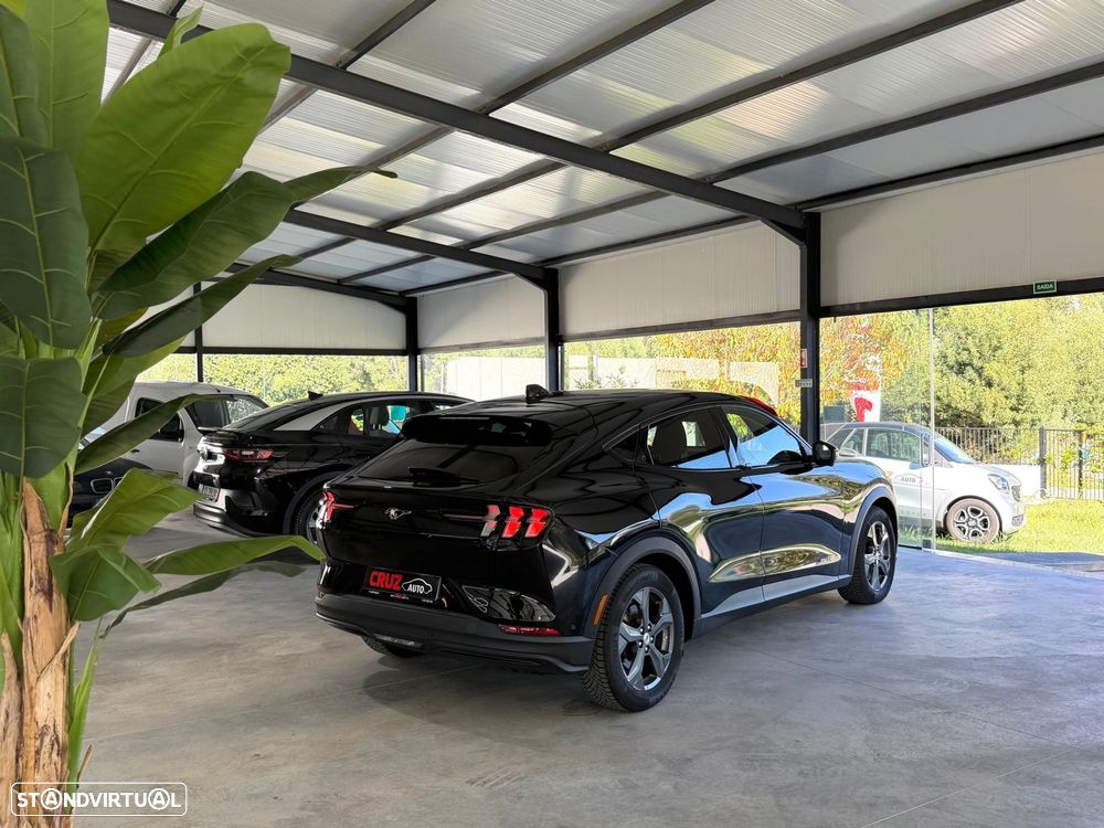 Ford Mustang Mach-E Standard - 11
