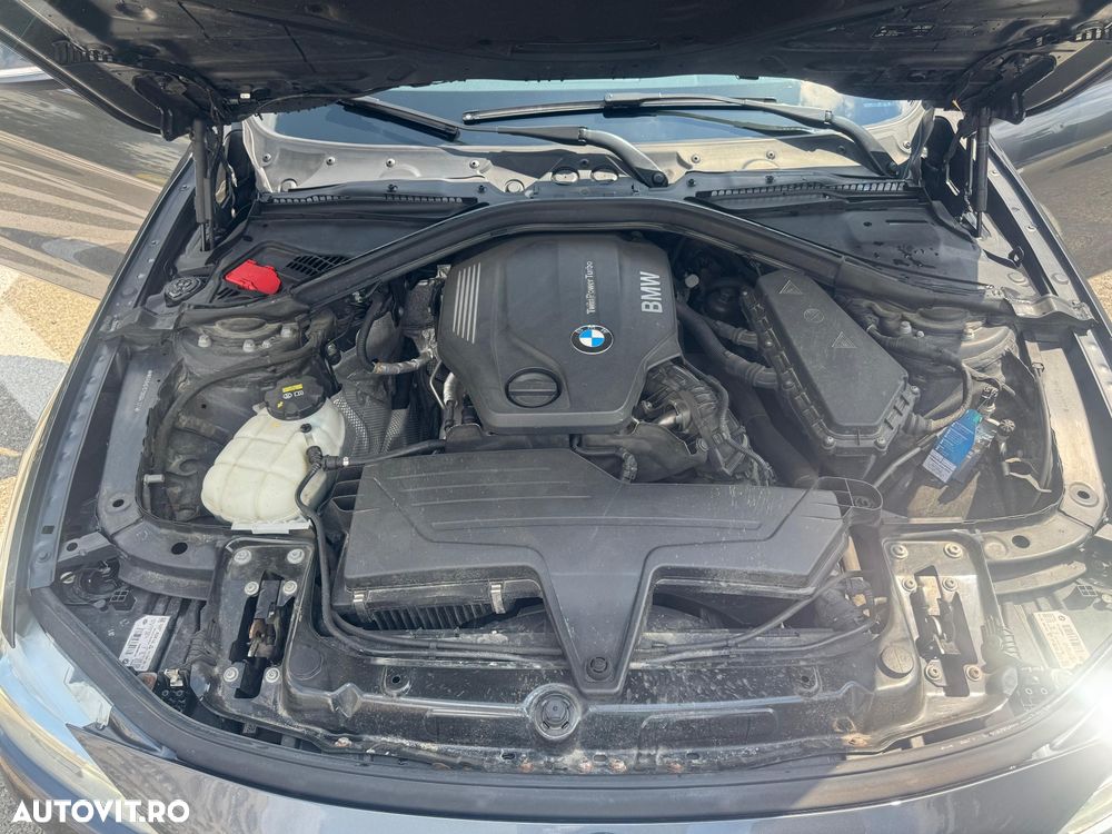 BMW Seria 3 320d xDrive AT - 29