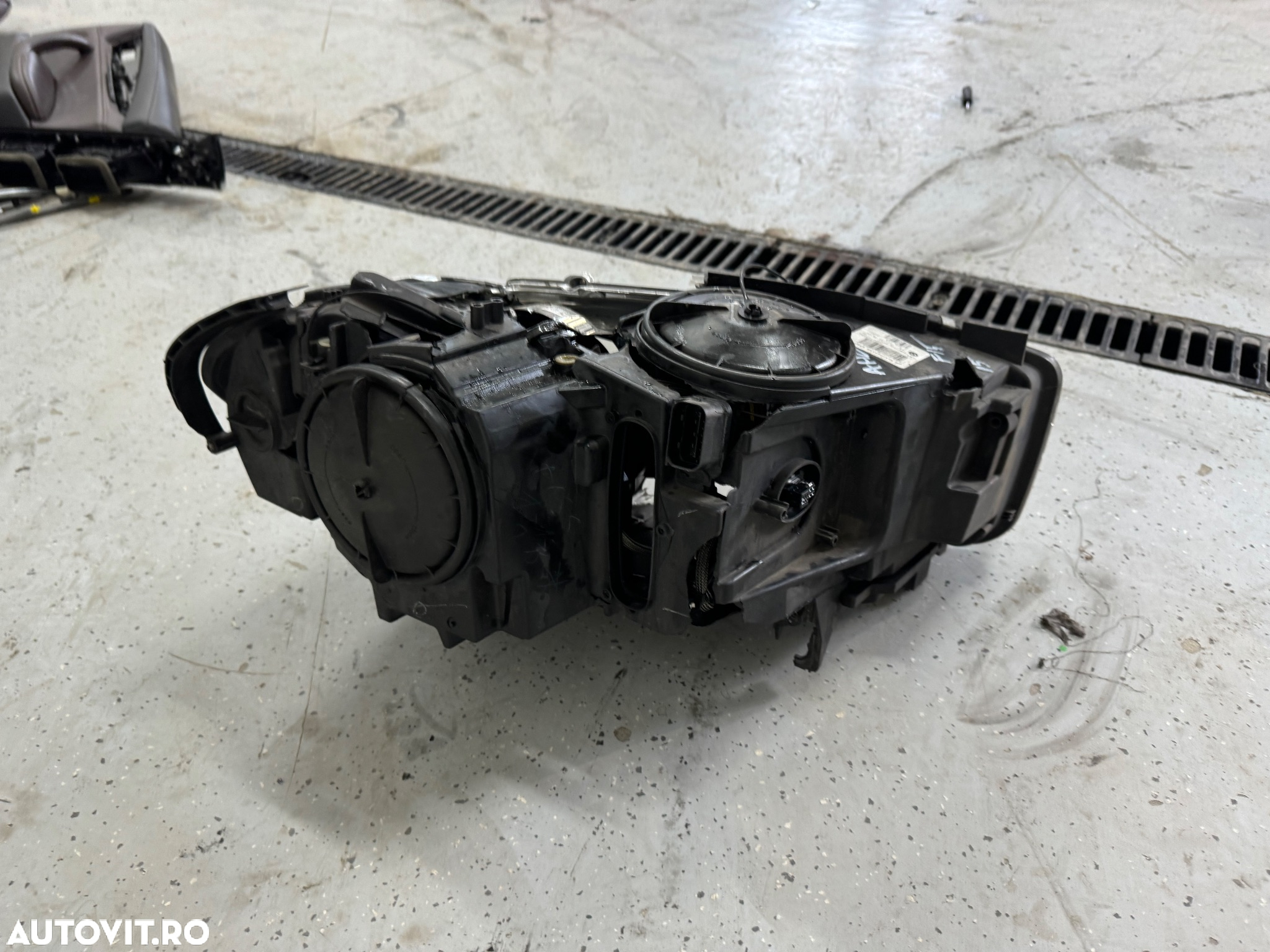 Far bi xenon adaptiv bmw x5 f15 x6 f16(cu defect) - 4