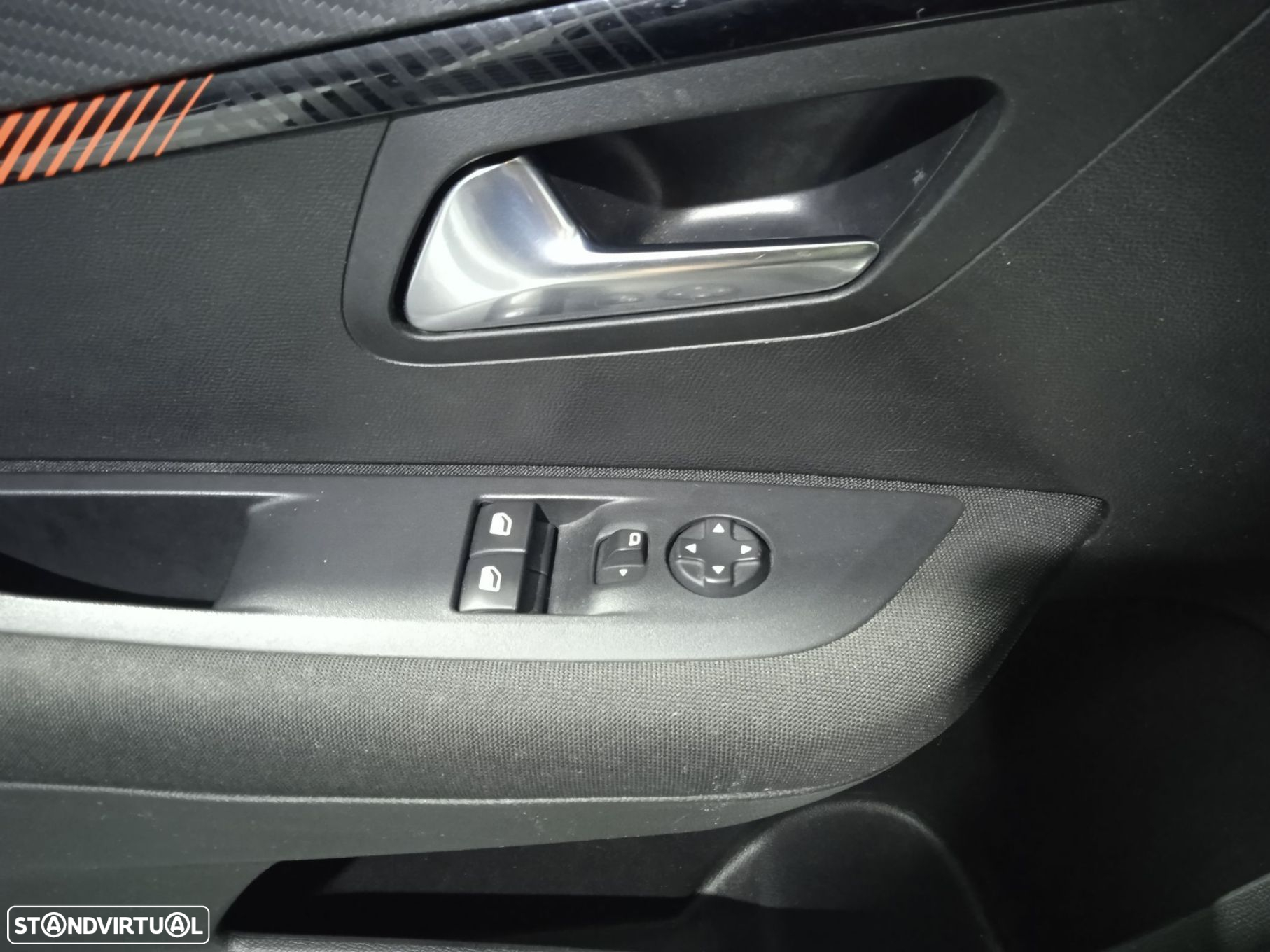 Peugeot 208 1.2 PureTech Active - 32