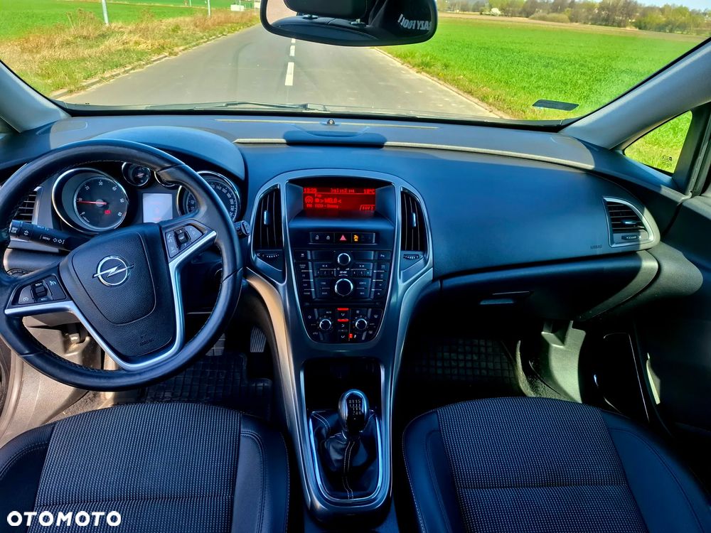 Opel Astra 1.7 CDTI Cosmo - 2