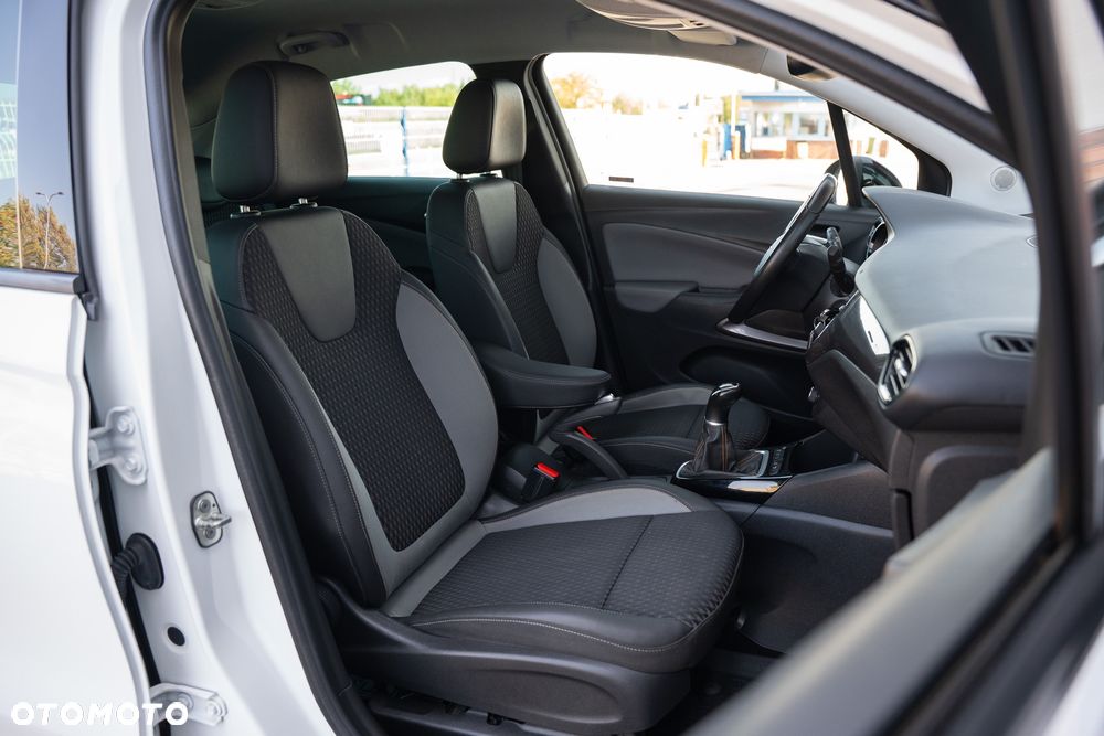 Opel Crossland X 1.6 CDTI Enjoy - 24