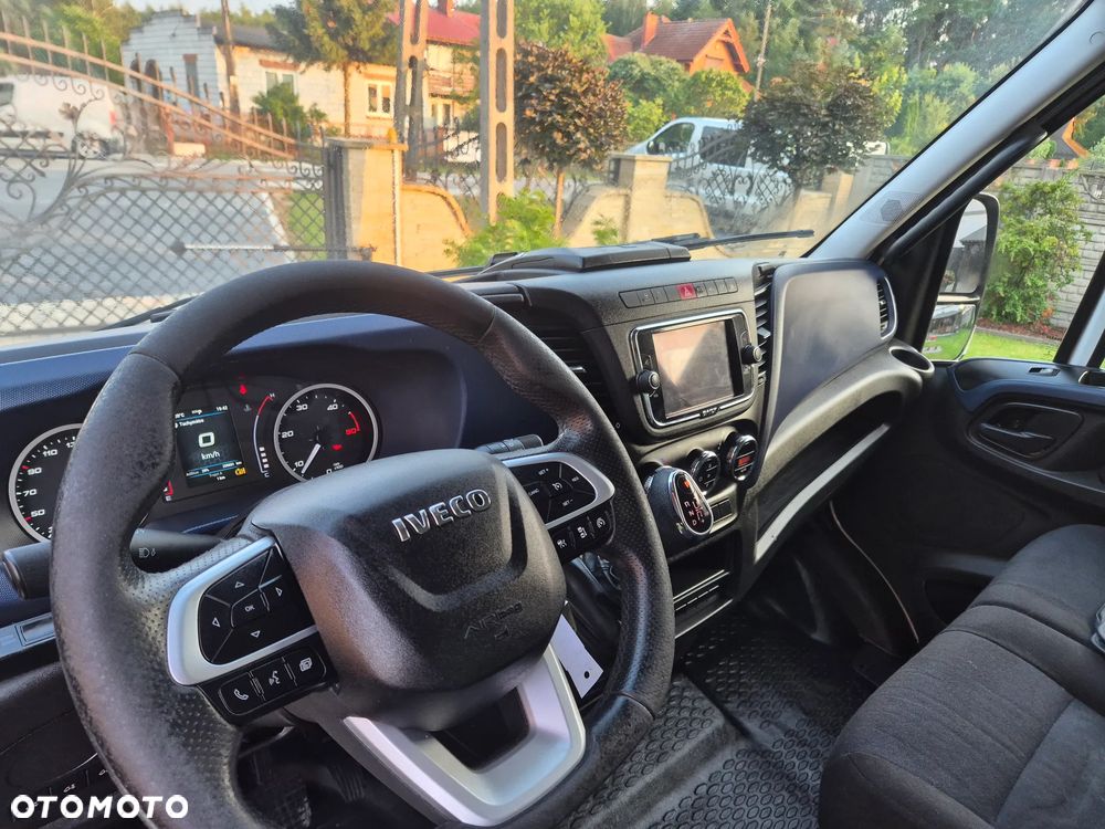 Iveco DAILY 40C18 FIRANKA HIMATIC KLIMA LEDY WINDA PNEUMATYKA - 27