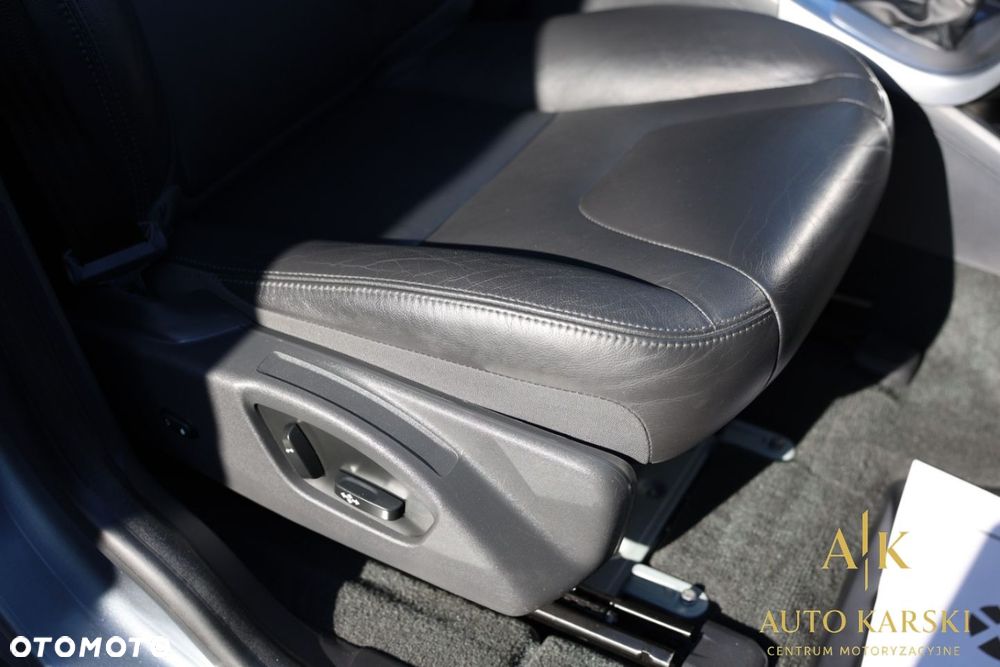 Volvo XC 60 - 36
