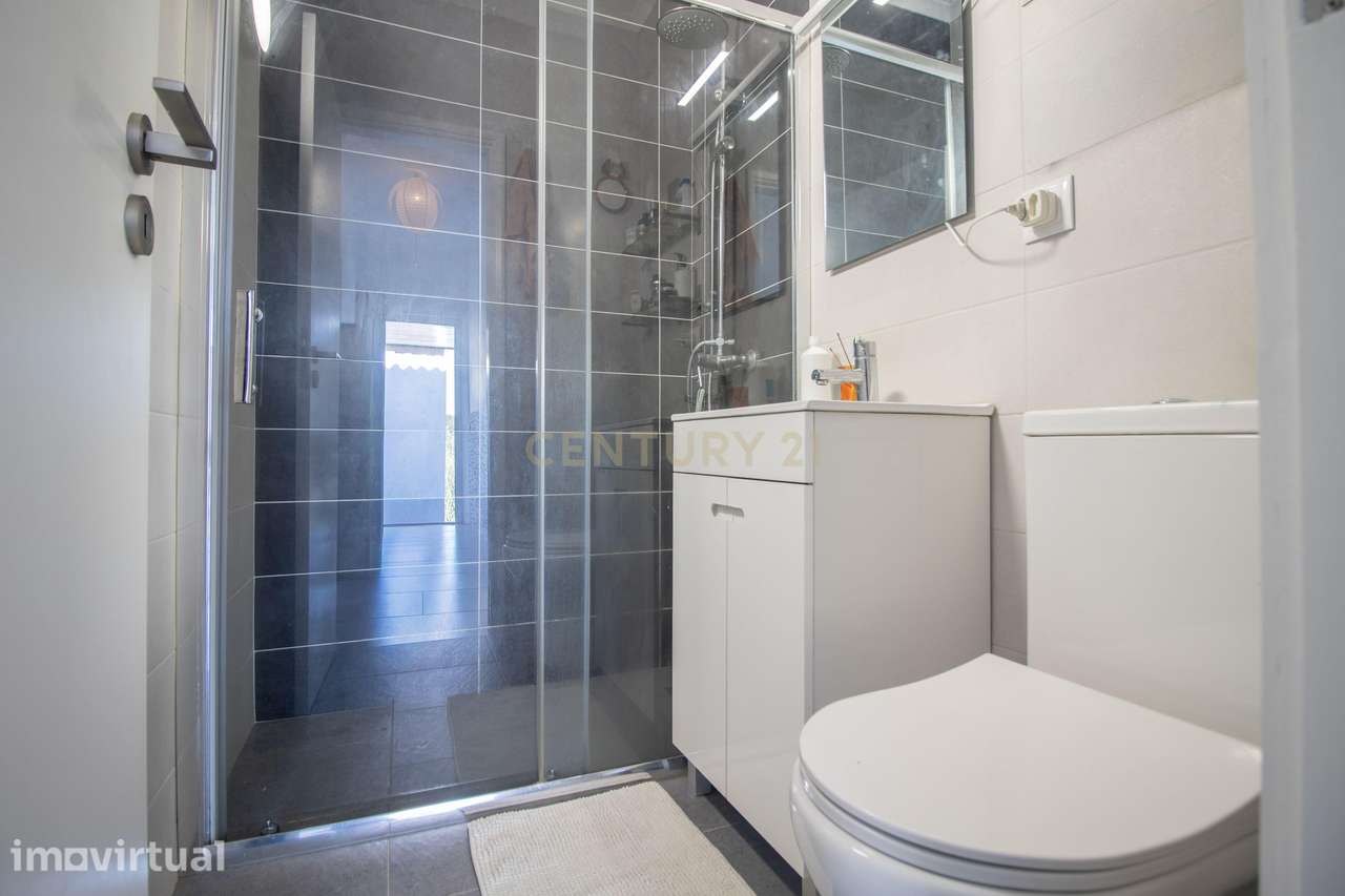 2 Imoveis pelo preço de 1 em Tavarede - Grande imagem: 5/19