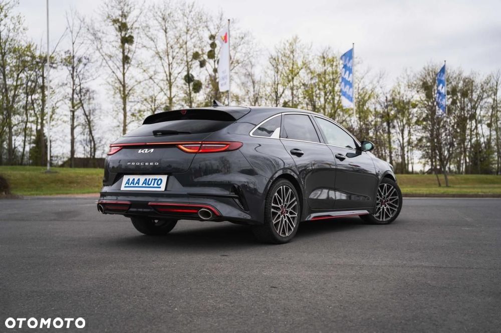 Kia ProCeed - 7