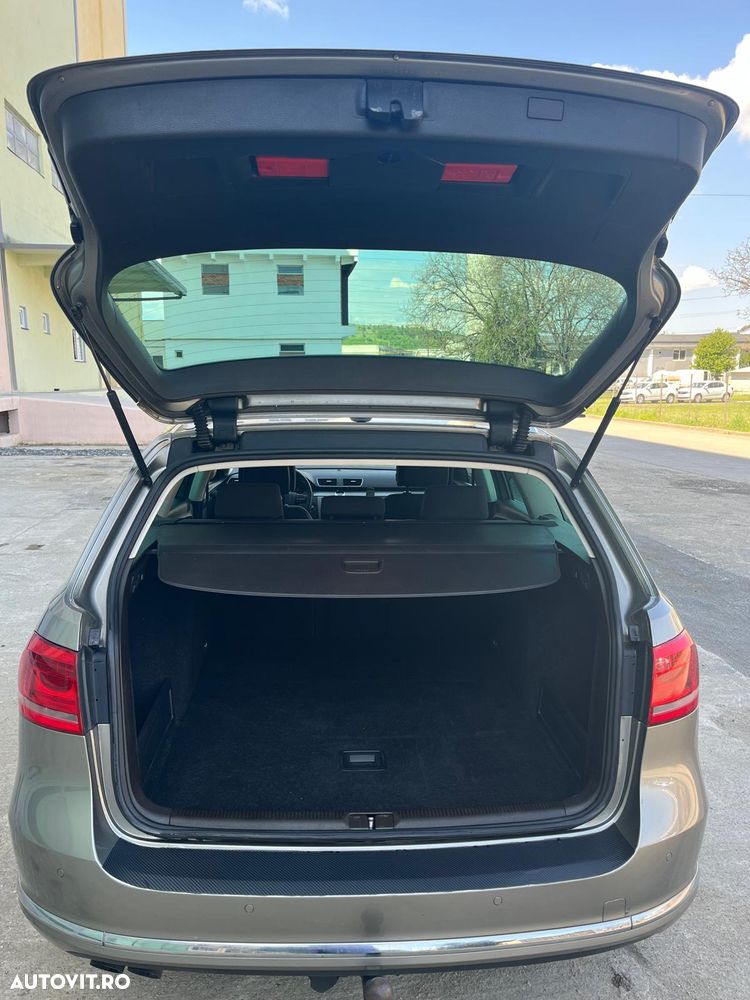 Volkswagen Passat 2.0 TDI DSG BlueMotion Technology Highline - 27