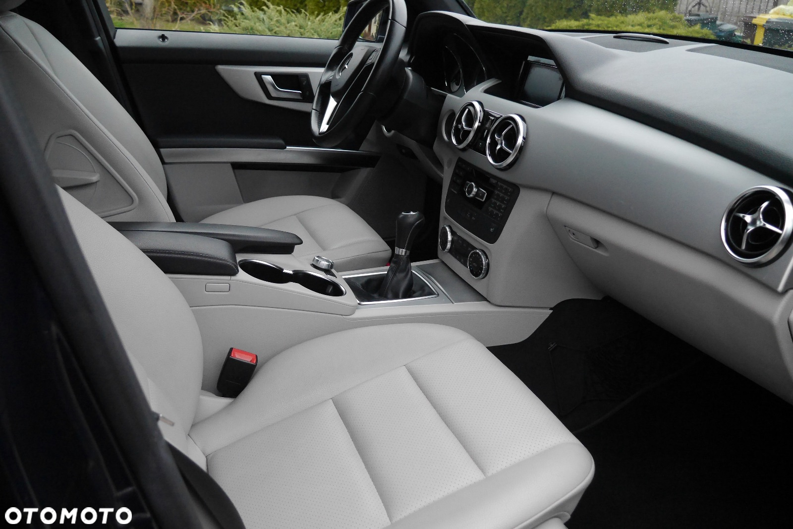 Mercedes-Benz GLK 200 CDI (BlueEFFICIENCY) - 12