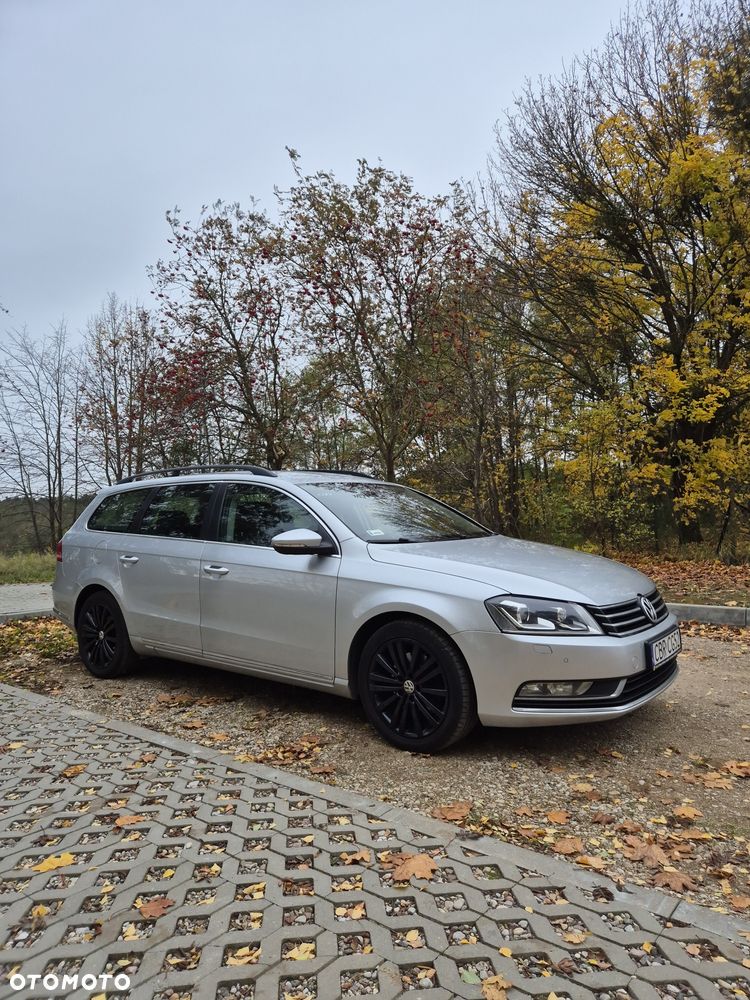 Volkswagen Passat - 4