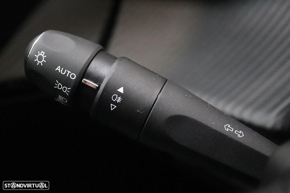 Peugeot 208 1.2 PureTech Allure - 20