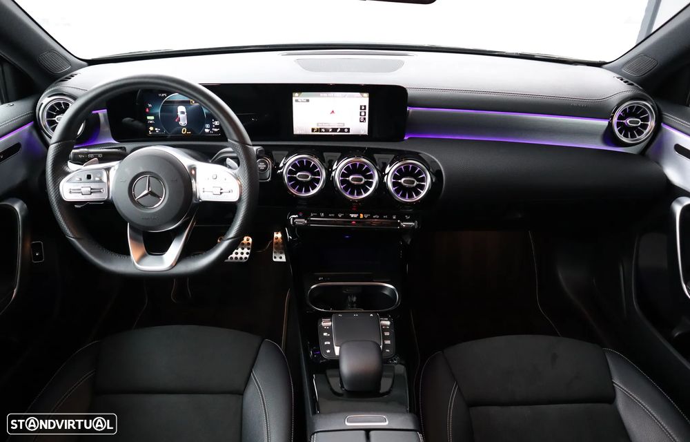 Mercedes-Benz A 250 e 8G-DCT AMG Line - 10