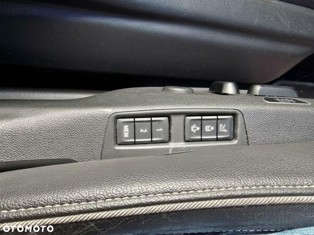 Opel Insignia 2.0 CDTI 4x4 GSi S&S - 12