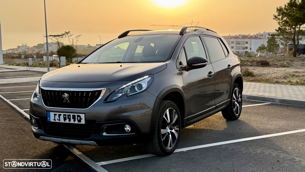 Peugeot 2008 1.2 PureTech GT Line - 1