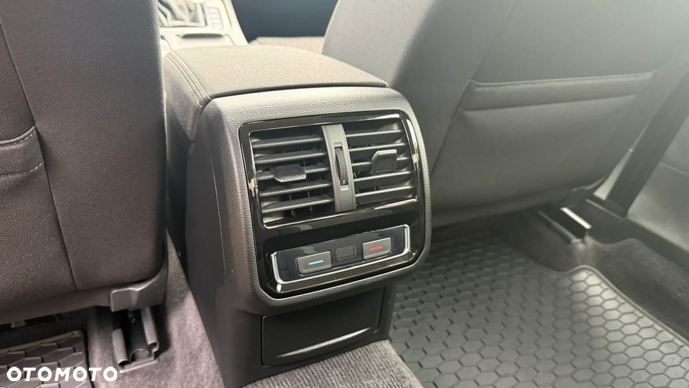 Volkswagen Passat 2.0 TDI SCR Comfortline DSG - 18
