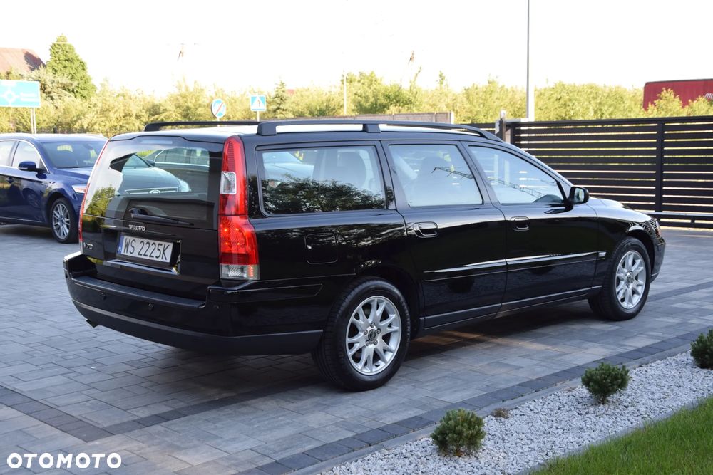 Volvo V70 2.4 Kinetic - 4