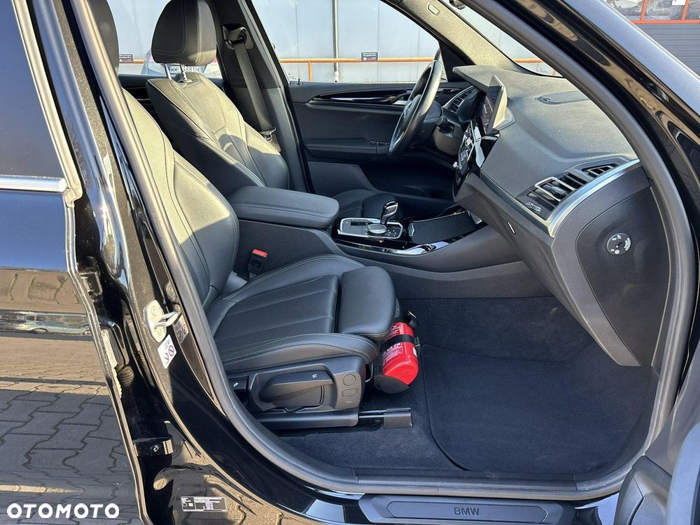 BMW X3 xDrive20i mHEV - 21
