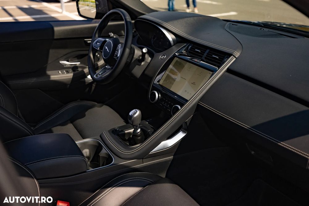 Jaguar E-Pace D165 R-Dynamic SE - 9