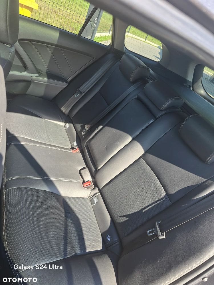 Toyota Avensis 2.0 Prestige MS - 17