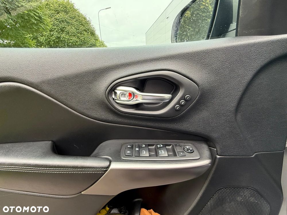 Jeep Cherokee 3.2 V6 Active Drive I Limited - 19