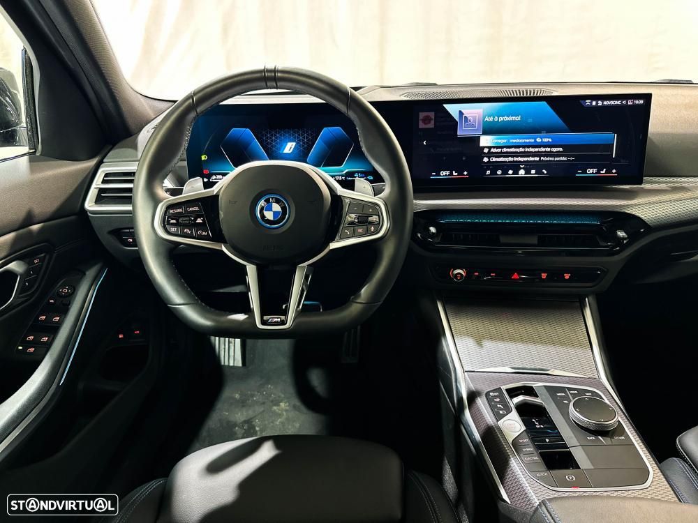 BMW 330 e Pack Desportivo M Auto - 20