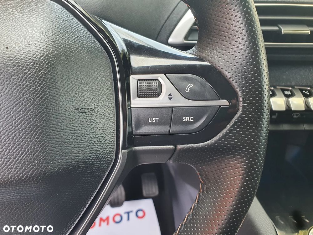 Peugeot 3008 HDi 150 Allure - 21