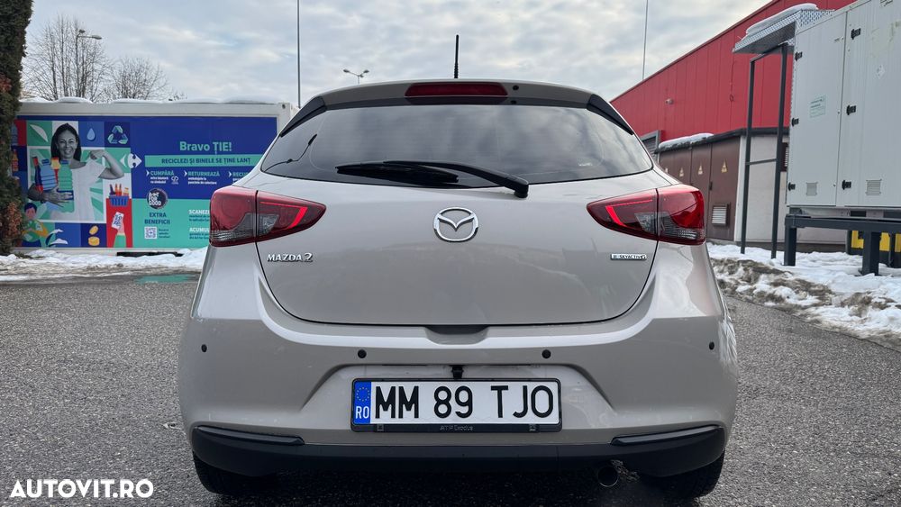 Mazda 2 - 7