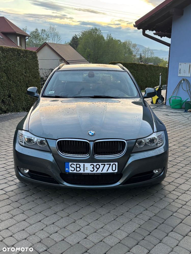 BMW Seria 3 318d DPF - 3