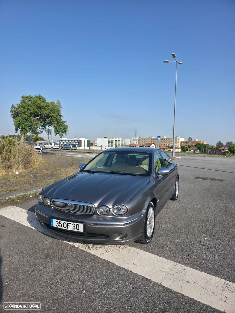 Jaguar X-Type 2.2 Executive - 1