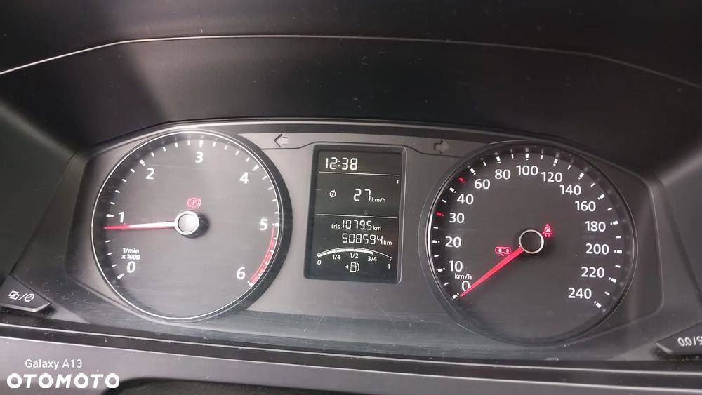 Volkswagen Caravelle 2.0 TDI L2 Comfortline - 5