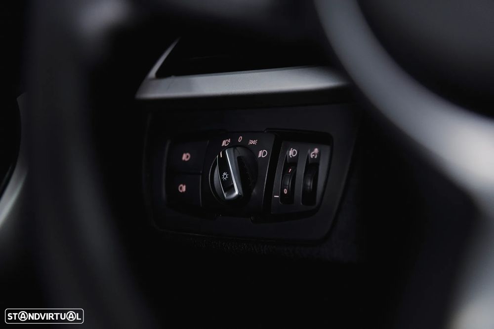 BMW 320 d Auto Pack M - 20