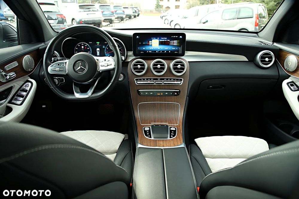 Mercedes-Benz GLC - 25